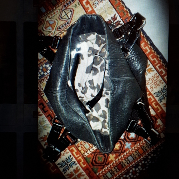 Handbag - Picture 3 of 4